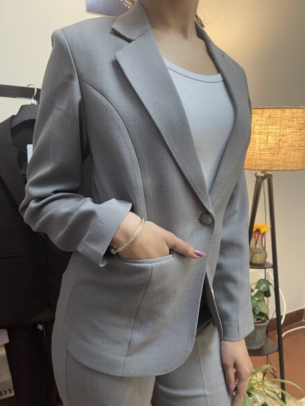 Light Grey Single Buttoned Formal Set - Image 3