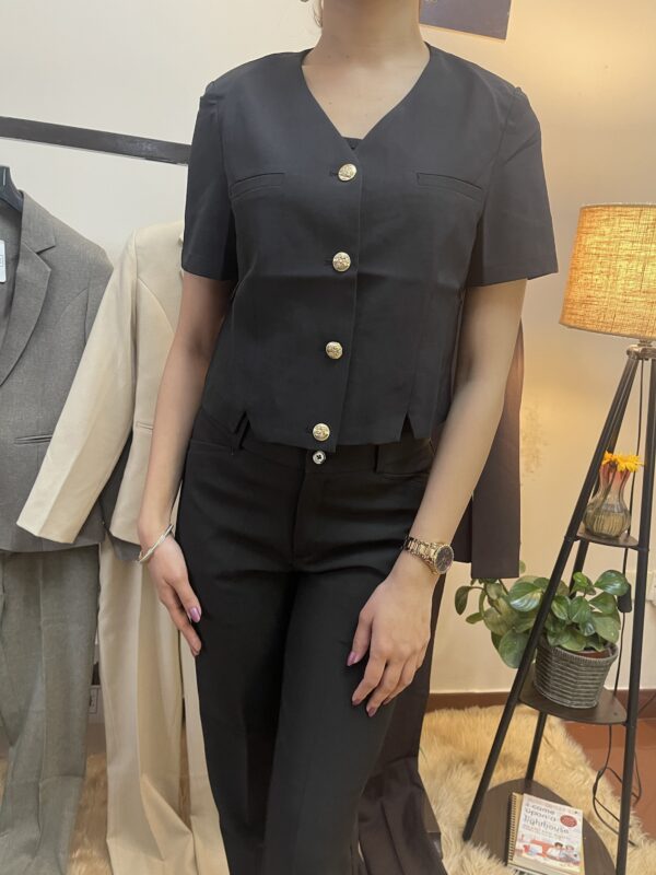 Black Crop Cut Half Sleeve Formal Blazer - Image 3